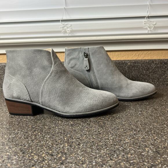 Hush Puppies Ankle Bootie Womens 9.5 M Light Gray Suede Comfort Casual Boots New - Picture 4 of 11